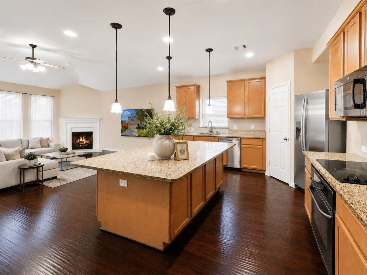 2812 Gooseberry Dr - Photo 4 of 15