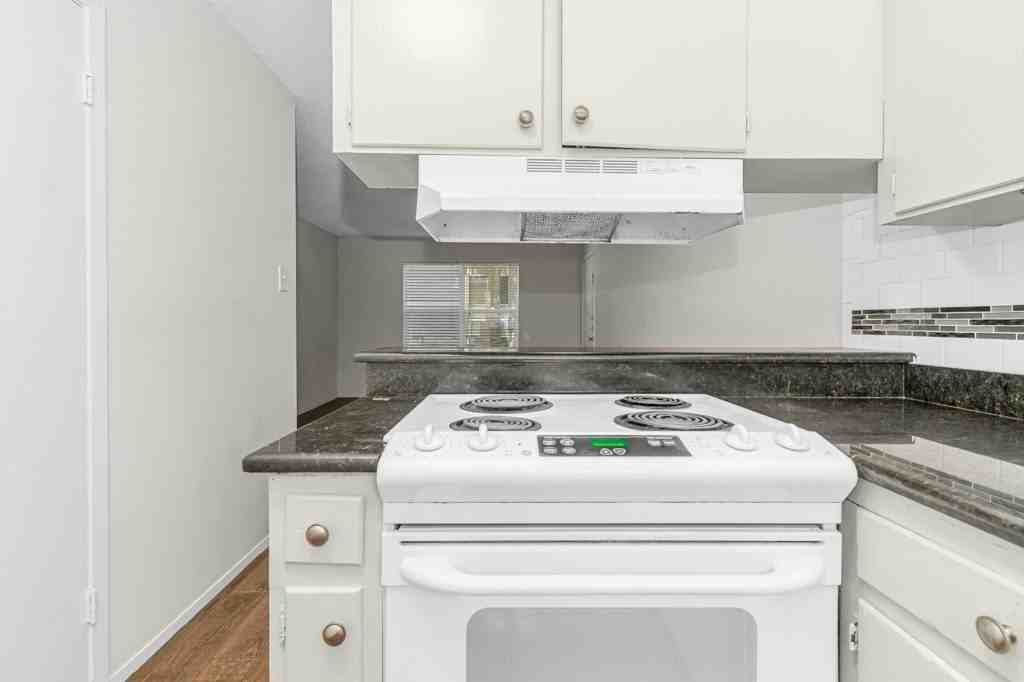 4538 Byers Ave #10 - Photo 6 of 12