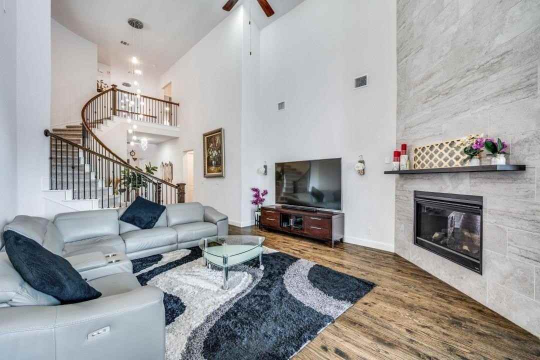 7679 Gypsy Shire Ln - Photo 2 of 17