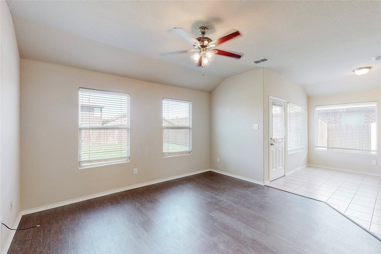 5140 Grayson Ridge Dr - Photo 5 of 38