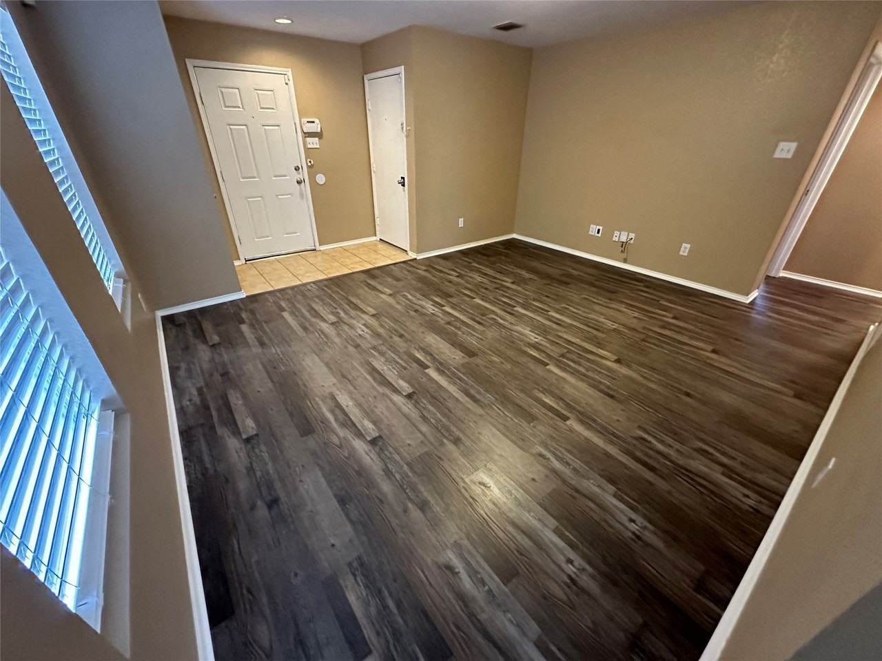 1341 Castle Ridge Rd - Photo 7 of 15