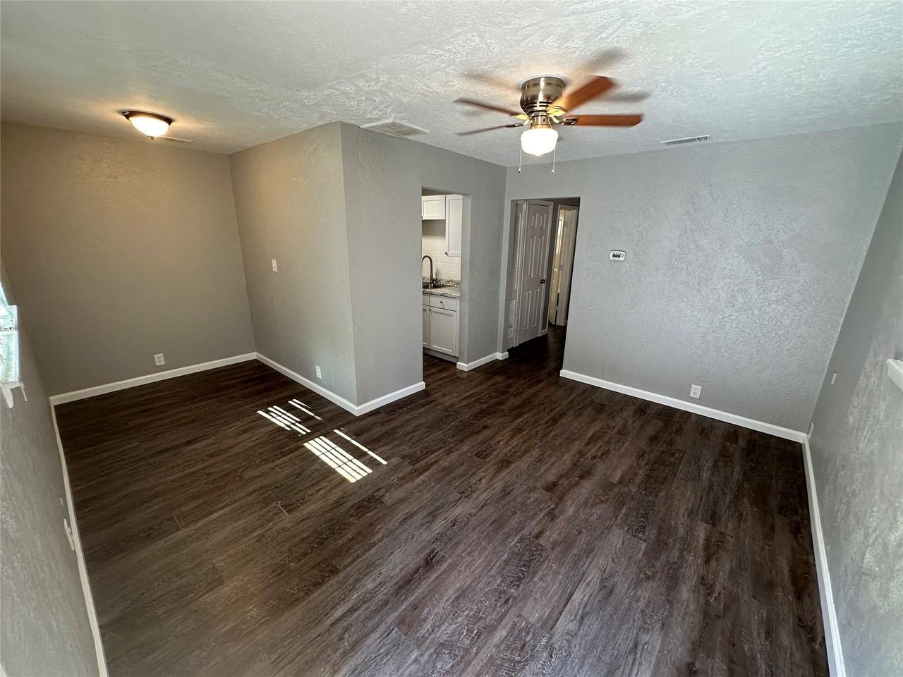 907 S Mesquite St #907A - Photo 2 of 11