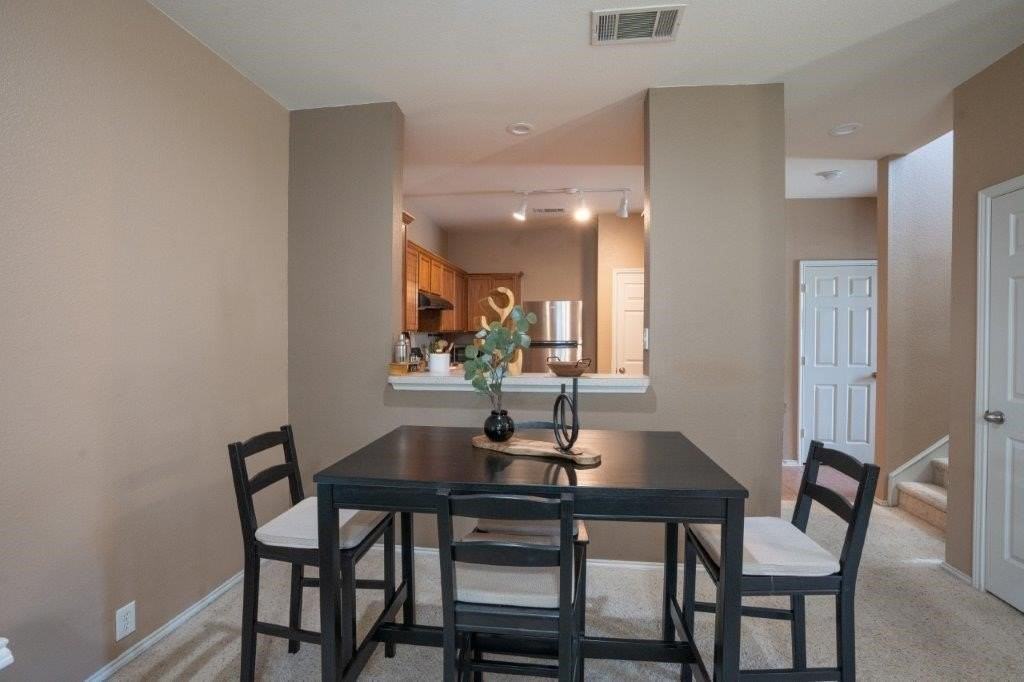 2210 Glacier Park Ln - Photo 4 of 16