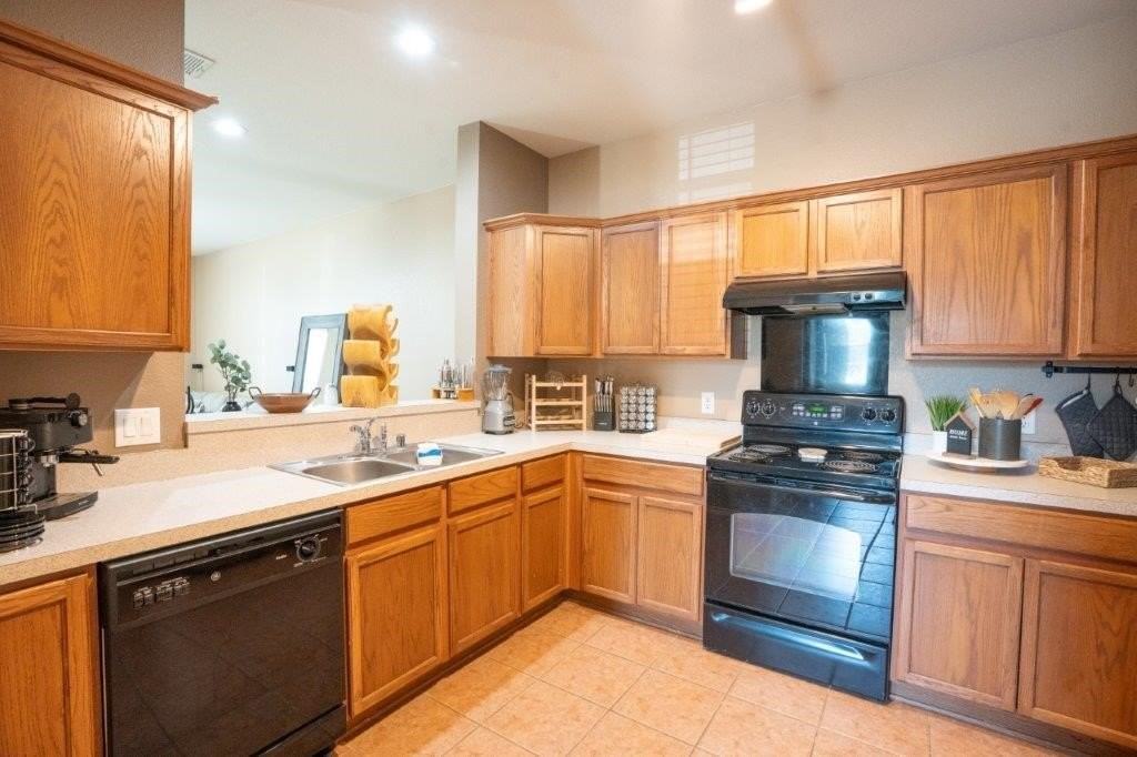 2210 Glacier Park Ln - Photo 5 of 16