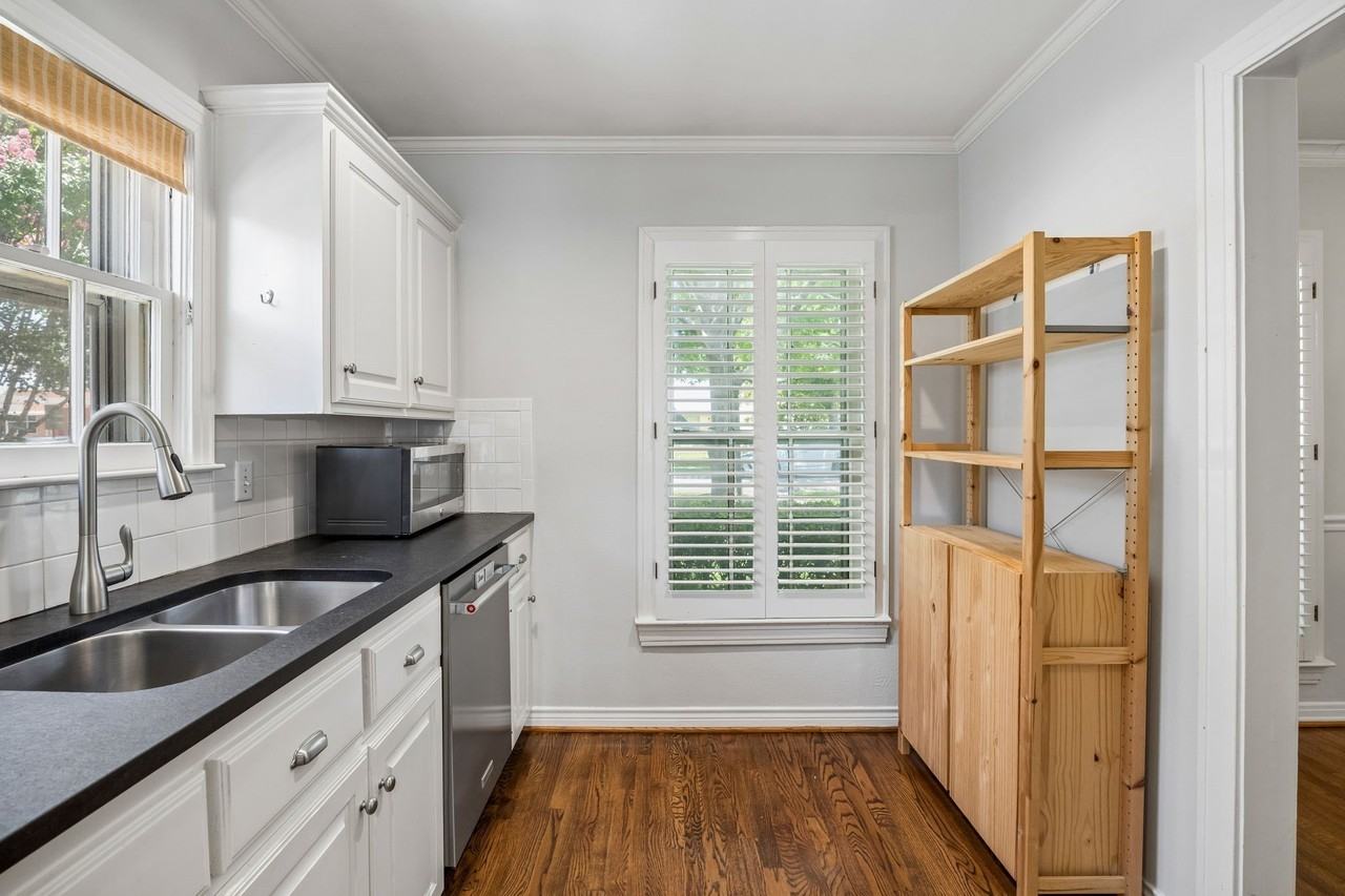 4429 Hyer St - Photo 6 of 18