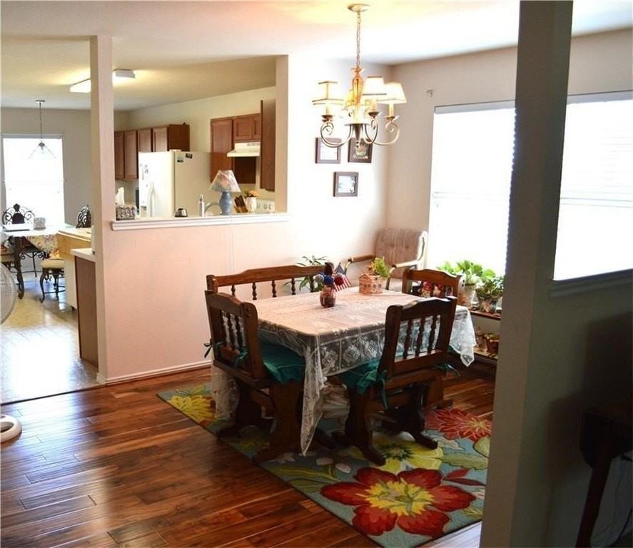 2812 Paddock Way - Photo 2 of 9