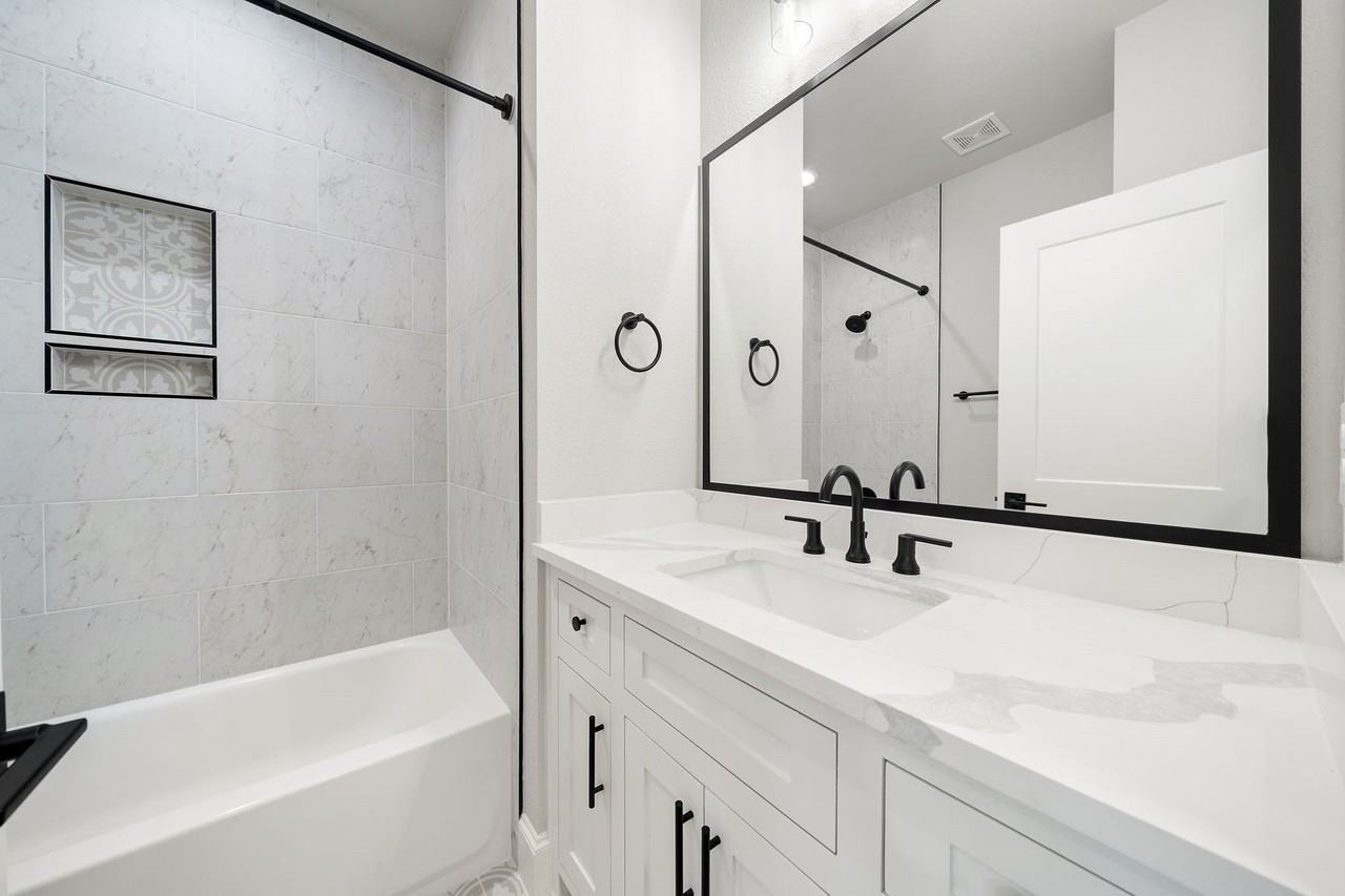 322 Woodside Trl - Photo 7 of 13