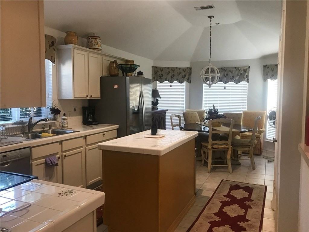 3024 Mason Ave - Photo 2 of 18