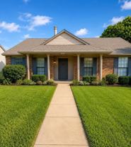 8510 Kensington Dr - Photo 1 of 1