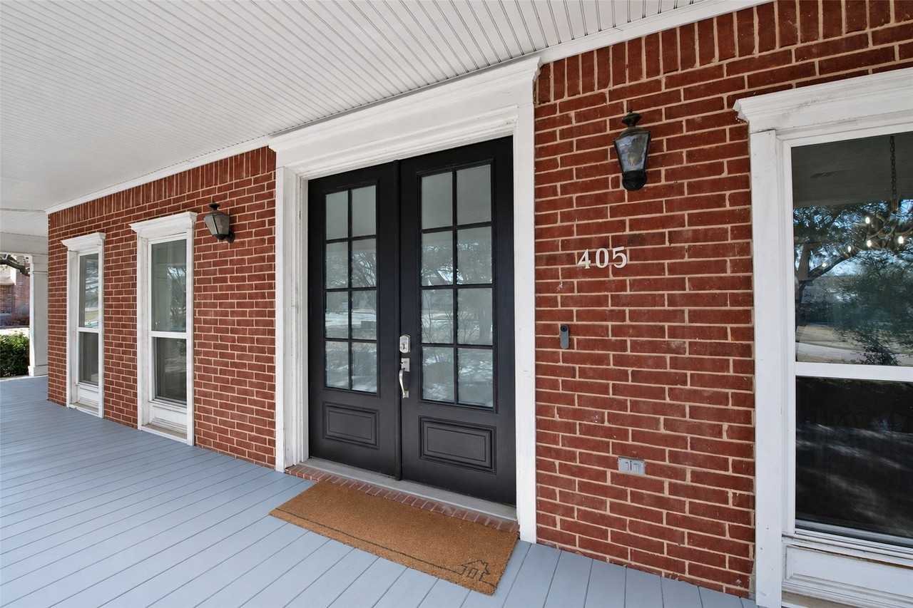 405 Chippendale Dr - Photo 4 of 35