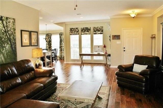 629 Rothschild Ln - Photo 2 of 24