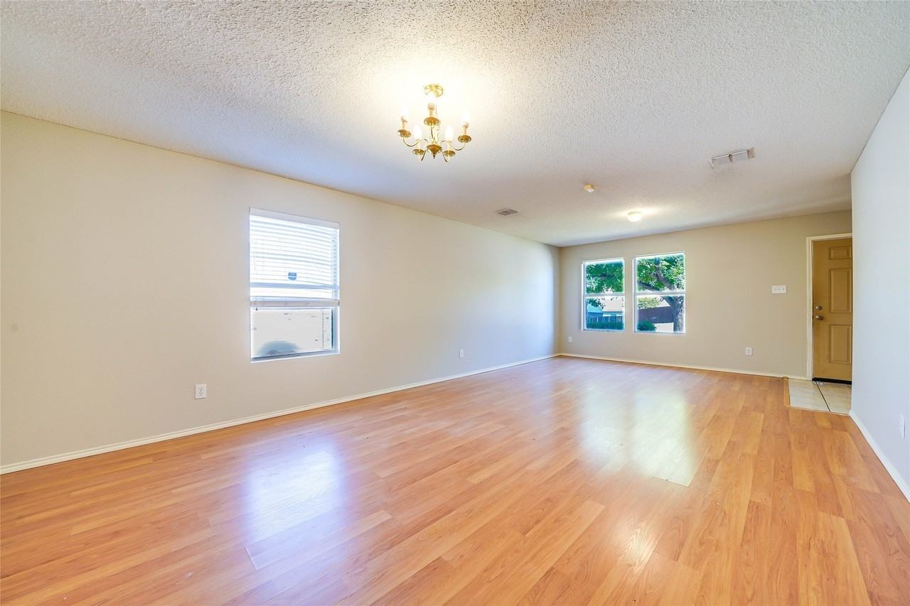 3505 Quail View Dr - Photo 5 of 32