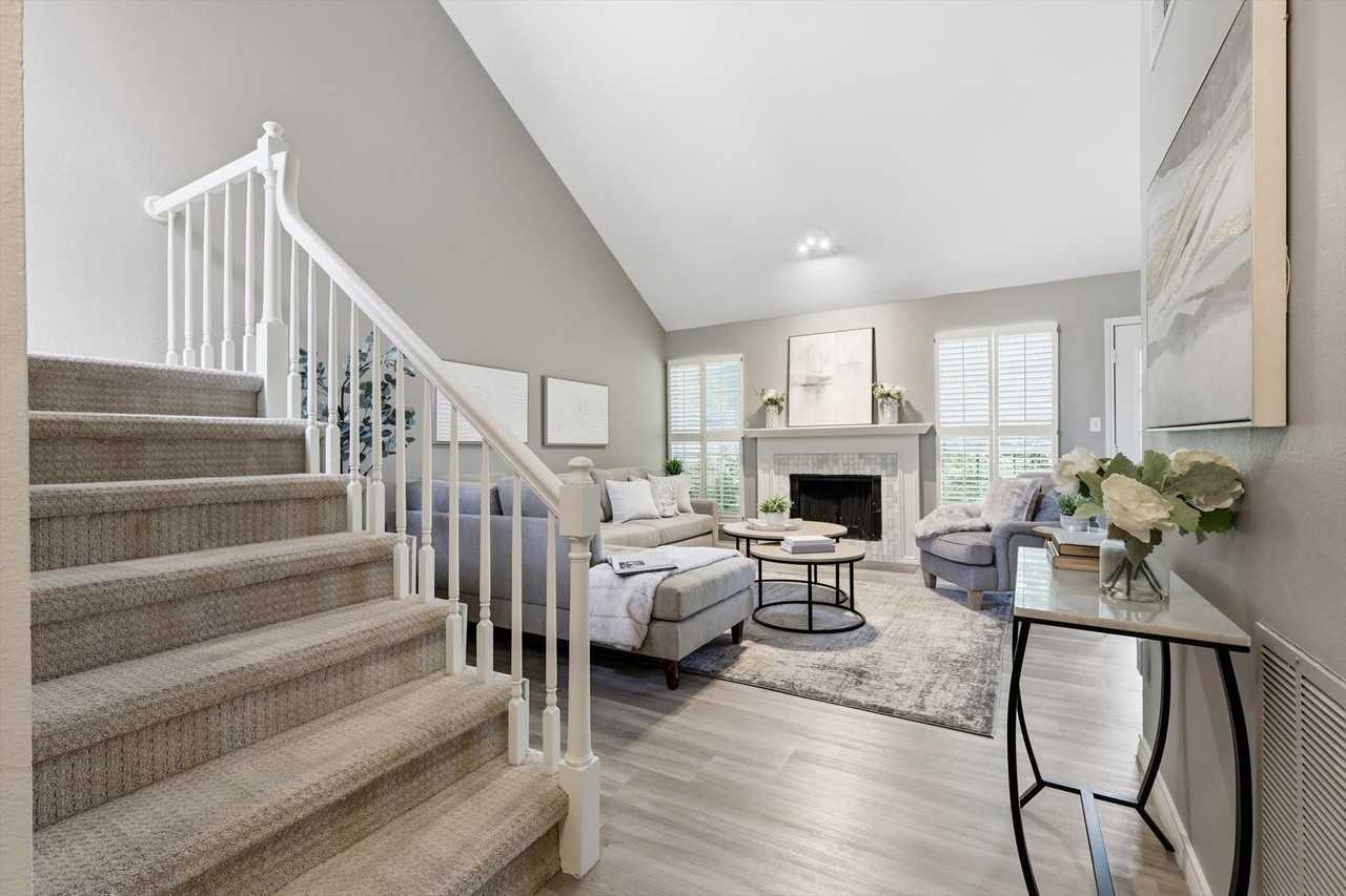 8430 Brittania Way - Photo 4 of 27