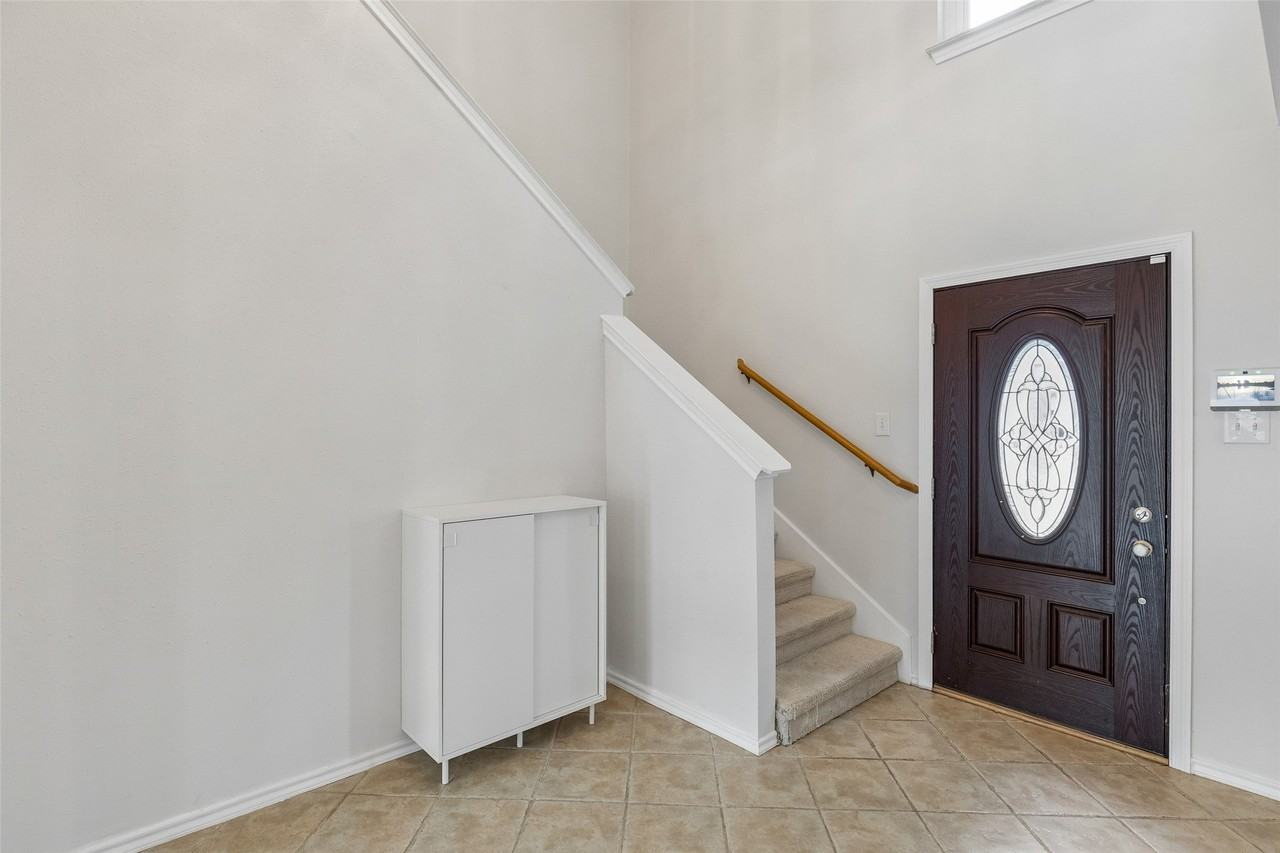 2824 High Pointe Blvd - Photo 5 of 30