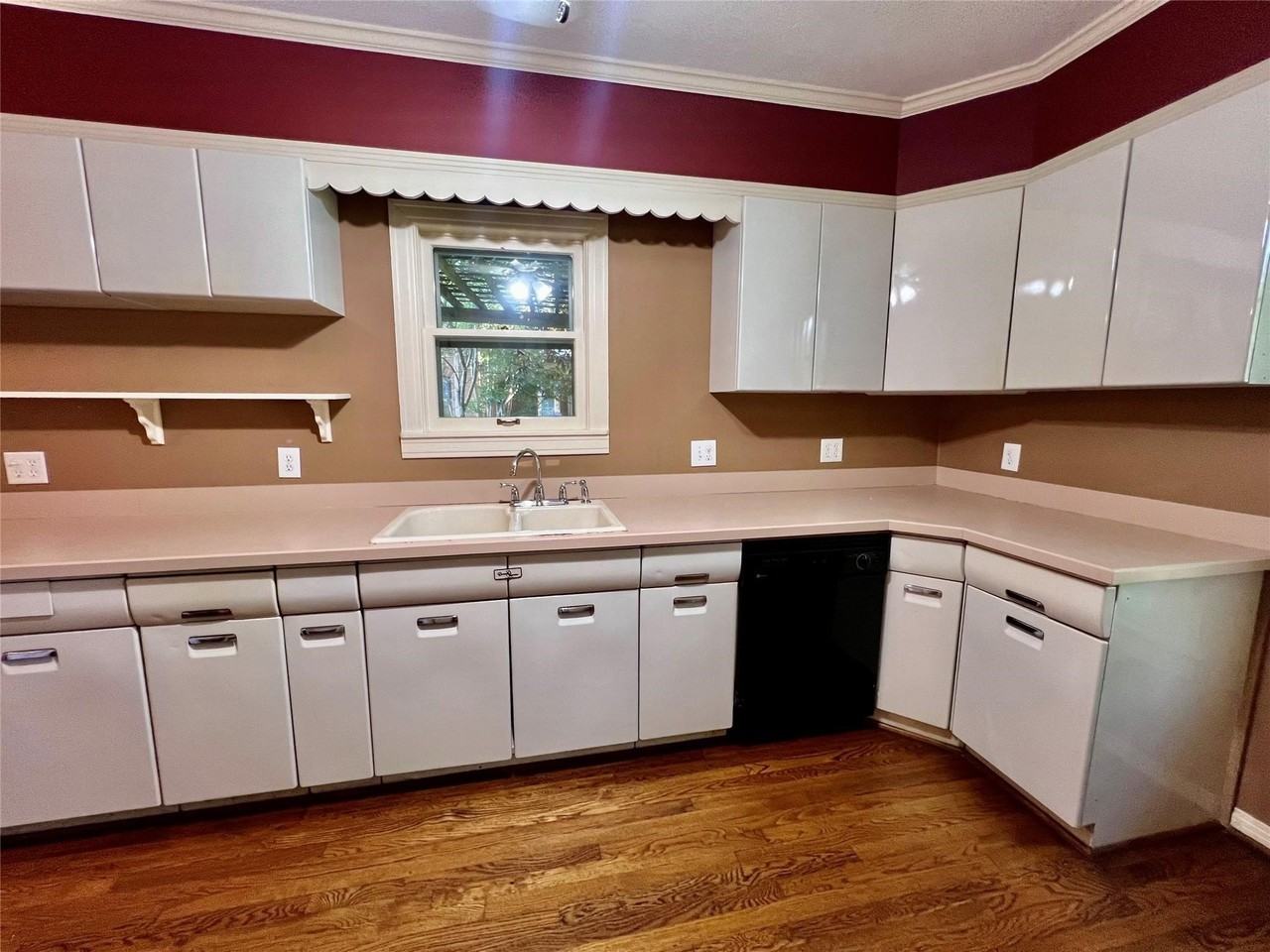531 S Dallas Ave - Photo 7 of 25