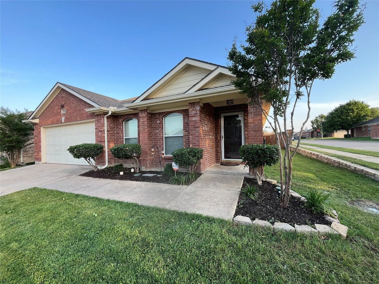 3800 Palm Dr - Photo 3 of 37