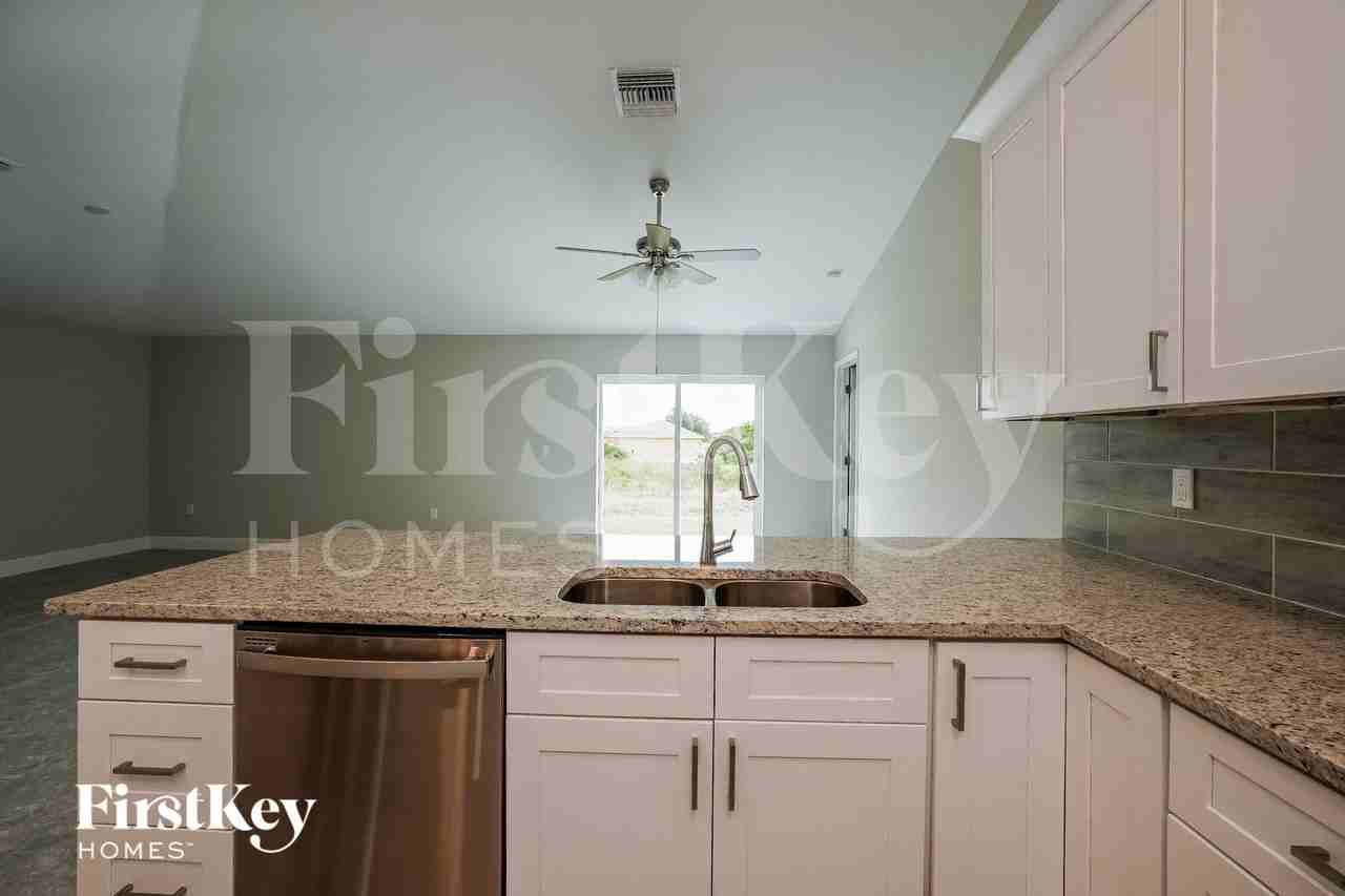 311 Panorama Ave - Photo 7 of 15