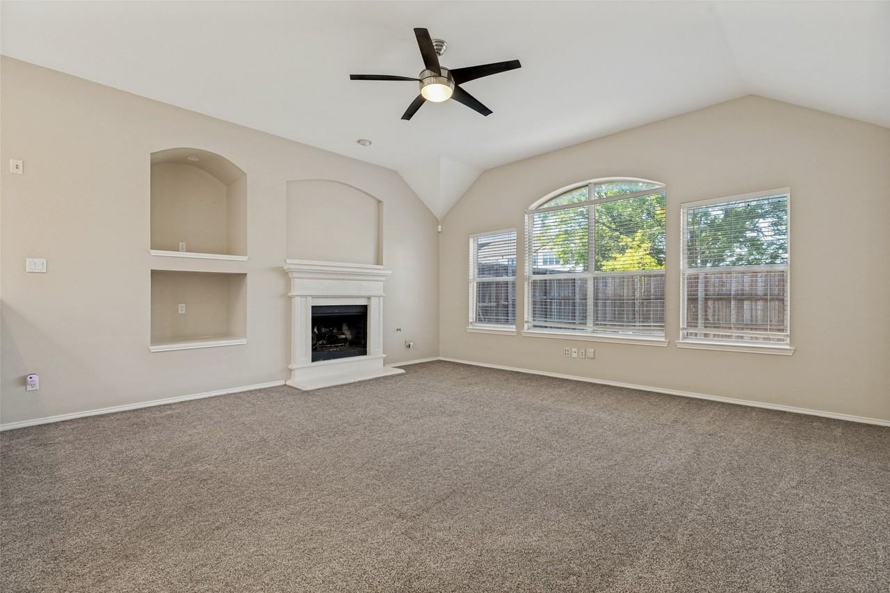 2517 Vail Dr - Photo 4 of 12