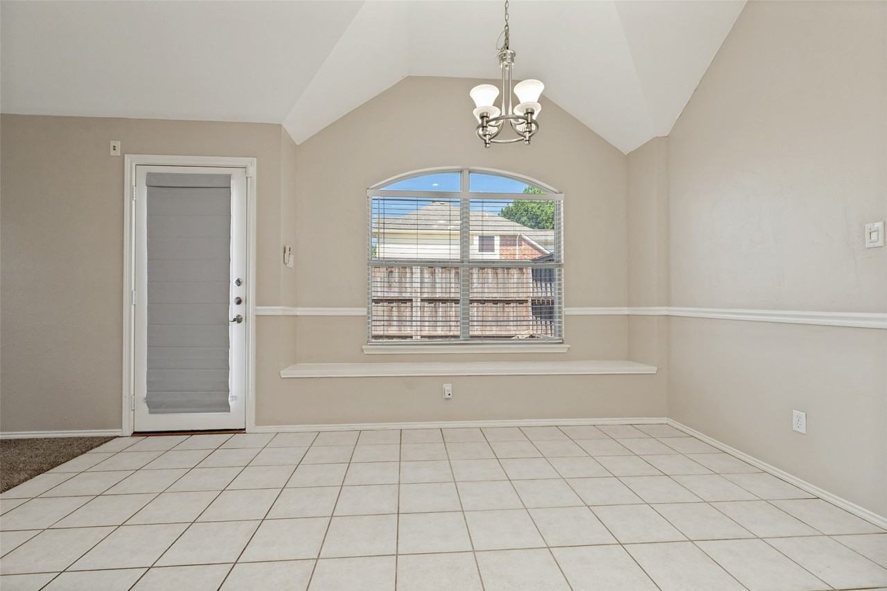2517 Vail Dr - Photo 6 of 12
