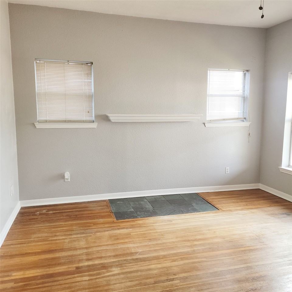 5720 Vickery Blvd #5 - Photo 3 of 11