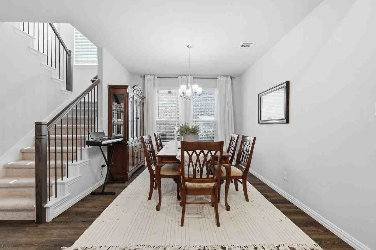 3006 Milton Dr - Photo 6 of 38
