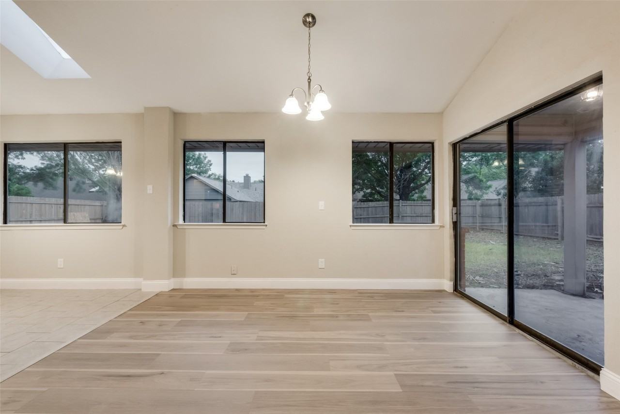 3301 Cliffview Dr - Photo 5 of 23
