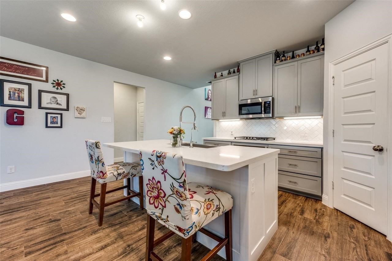5490 Peregrine Ln - Photo 7 of 20