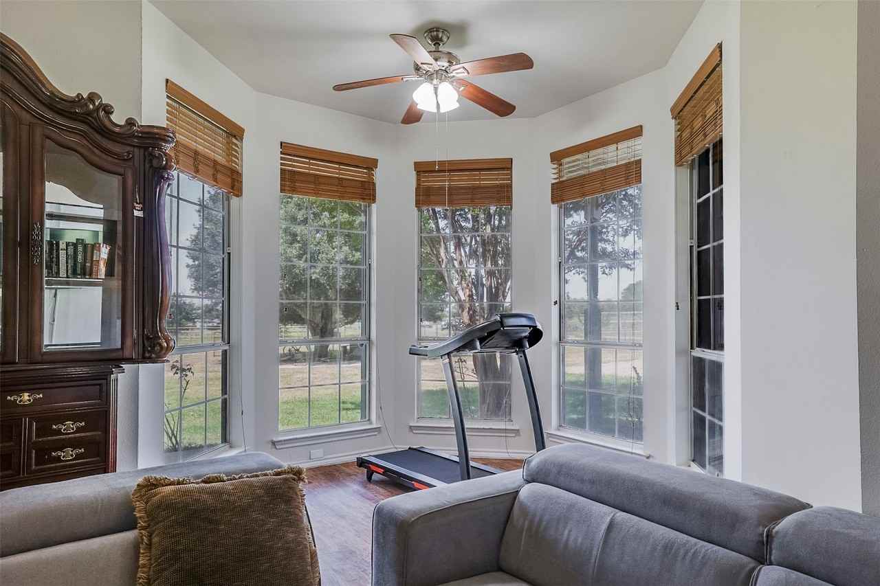 6712 Sundance Cir - Photo 4 of 14