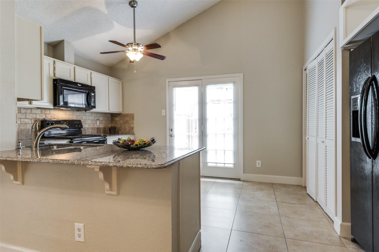 1461 Javelin Way - Photo 3 of 14
