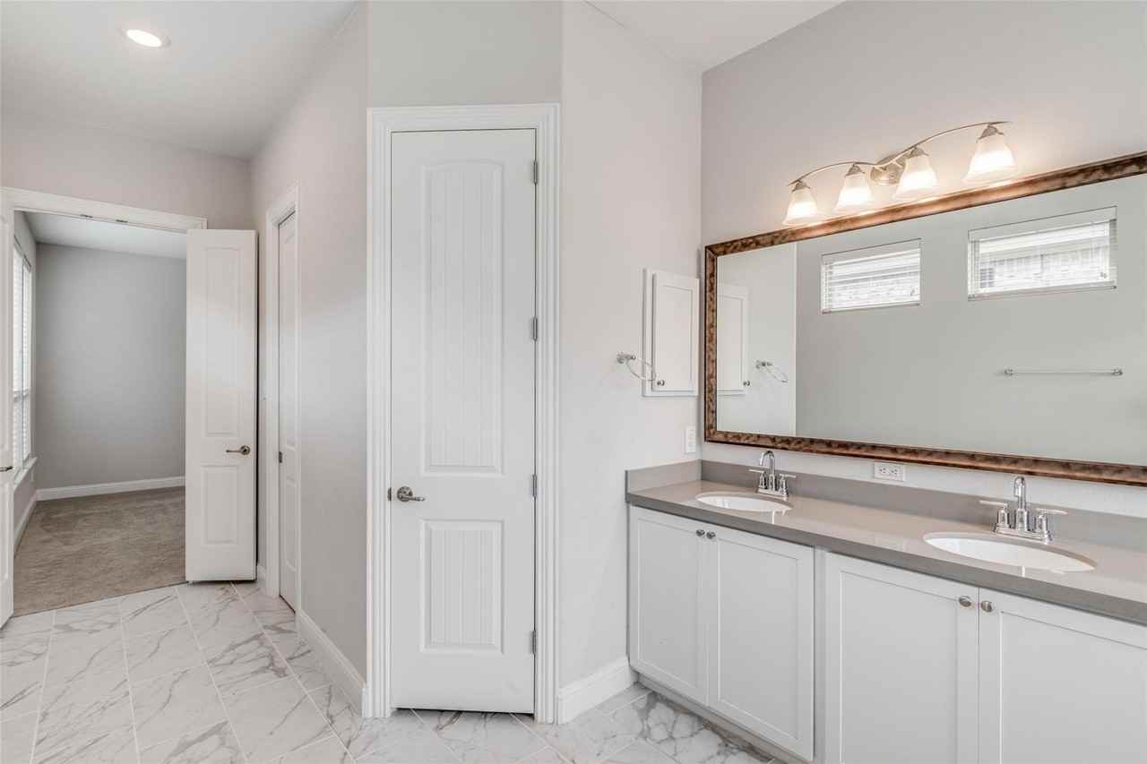 4322 Maple Bloom Dr - Photo 3 of 14