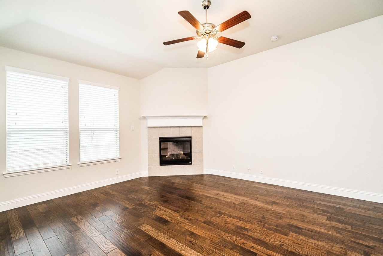 3816 Walden Dr - Photo 3 of 36