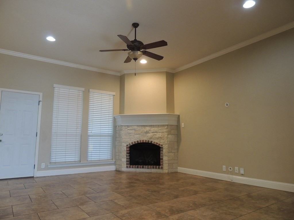 3221 Marksburg Ave - Photo 4 of 28