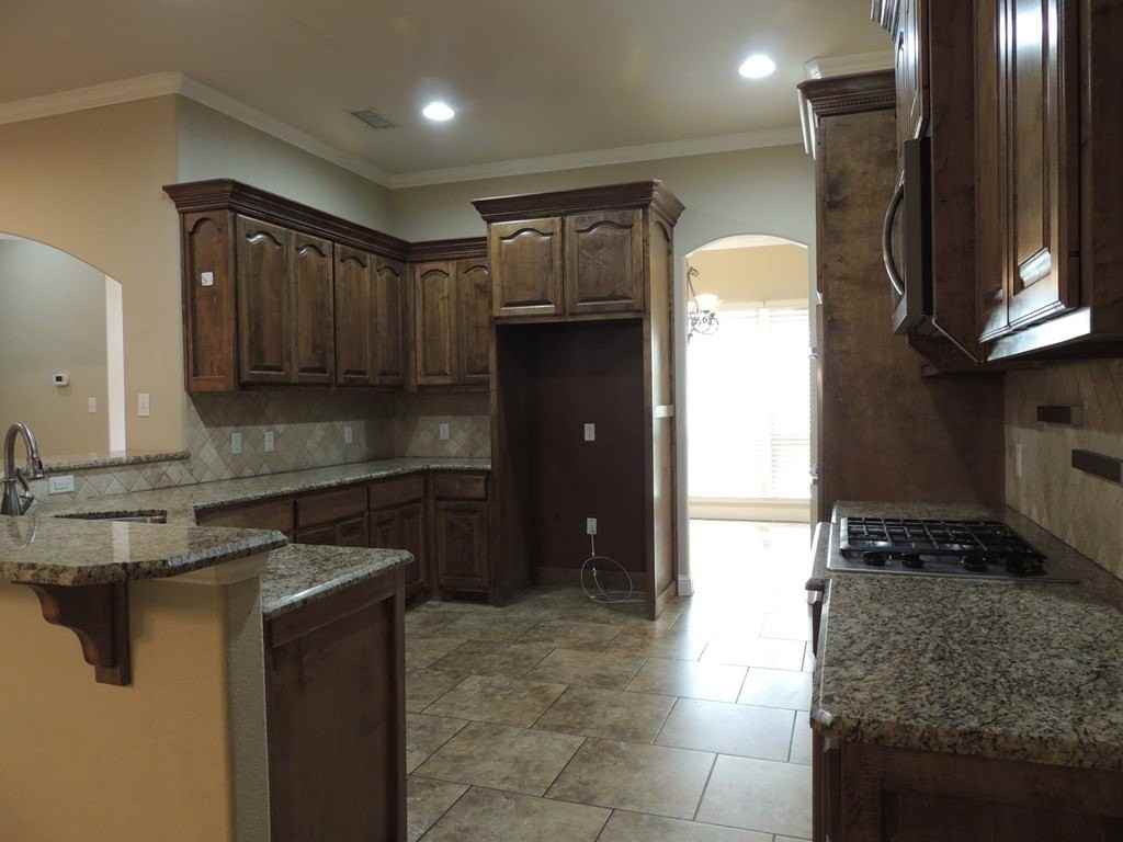 3221 Marksburg Ave - Photo 7 of 28