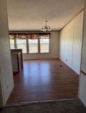 545 Apricot Ave - Photo 4 of 13