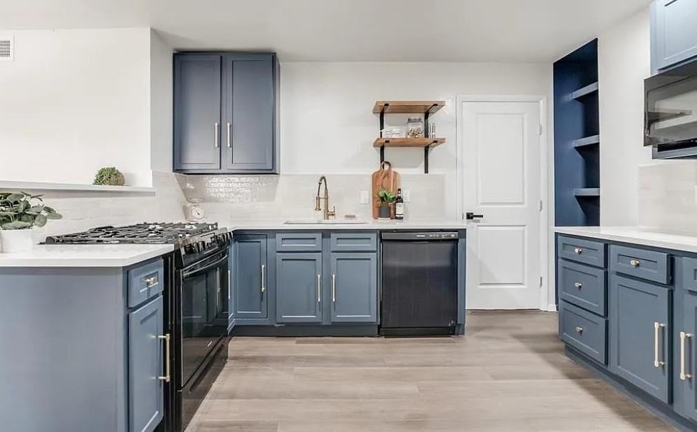 3613 Nw 53rd St - Photo 5 of 12
