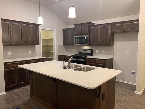 212 Evermore Ln - Photo 5 of 28