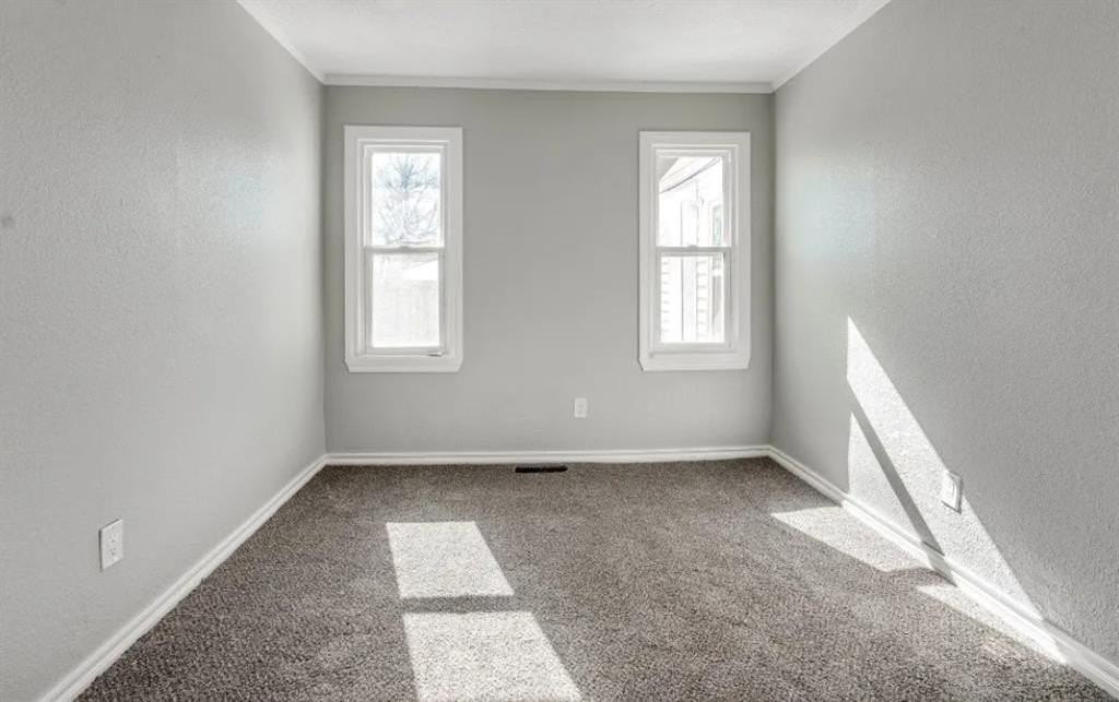 228 W Fairchild Dr - Photo 6 of 11