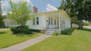 featured image of 3102 S Wall Ave