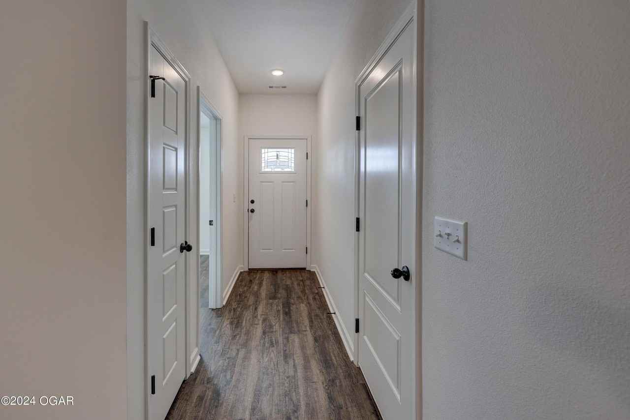 625 Short Leaf Ln - Photo 3 of 25