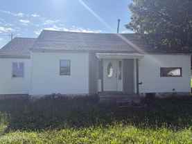 802 E 17th St - Photo 1 of 1