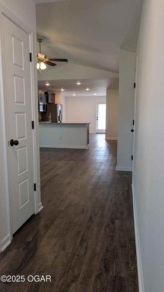 720 Short Leaf Ln - Photo 3 of 22