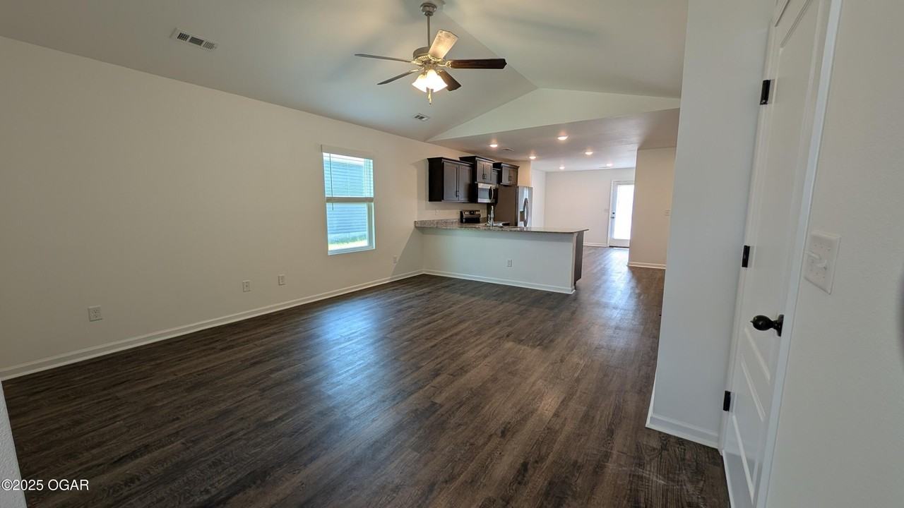 720 Short Leaf Ln - Photo 5 of 22
