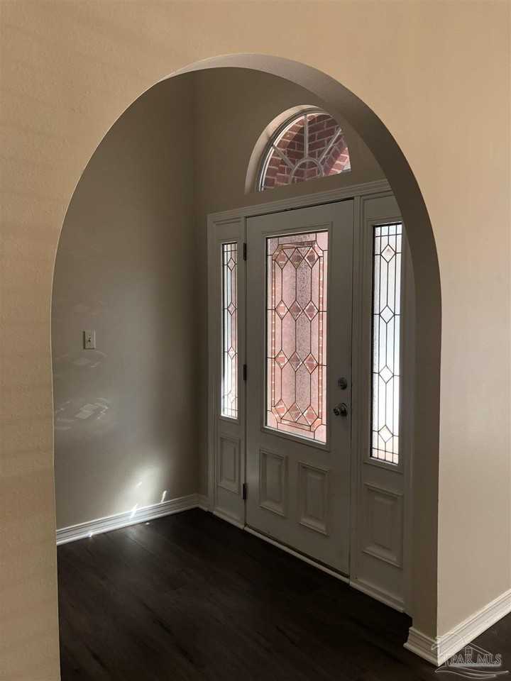 1044 Woodlore Cir - Photo 2 of 22