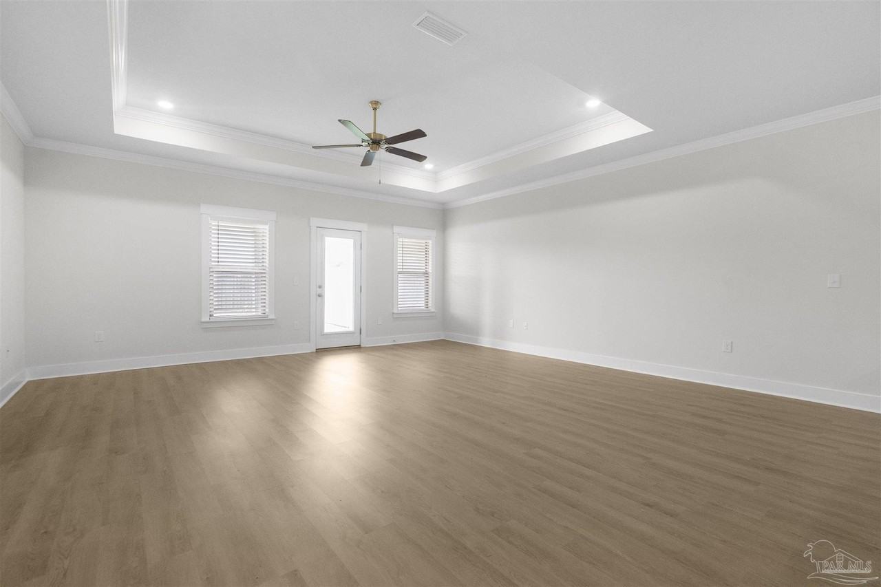 704 Brambling Ct - Photo 2 of 18