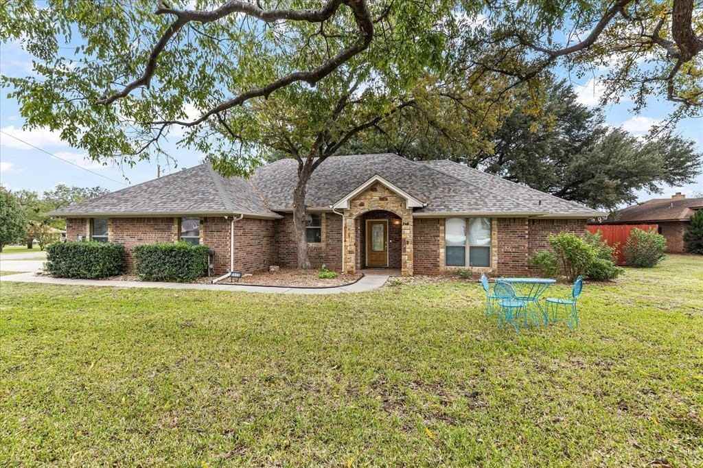 1609 Cheyenne Trl - Photo 2 of 33