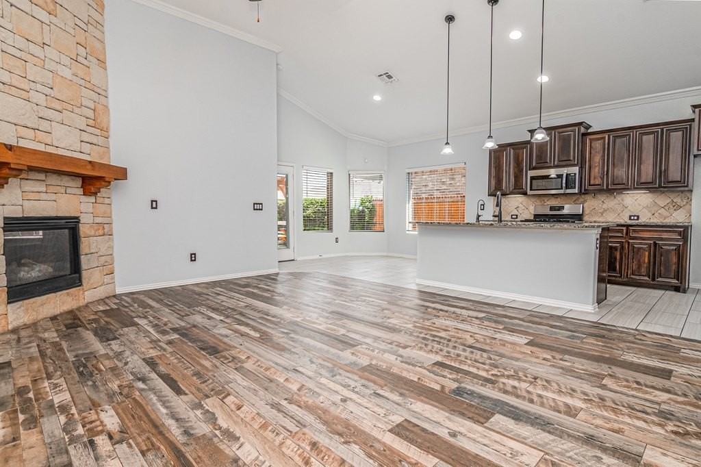 6408 Hall Of Fame Blvd - Photo 2 of 22