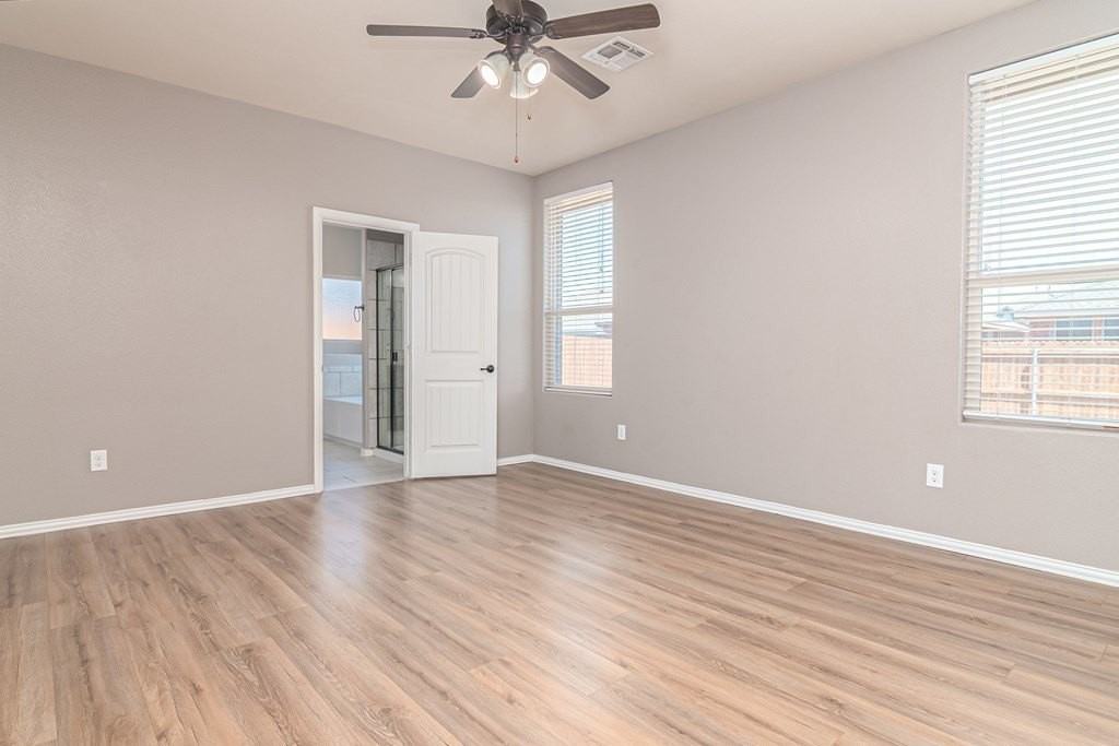 6408 Hall Of Fame Blvd - Photo 6 of 22