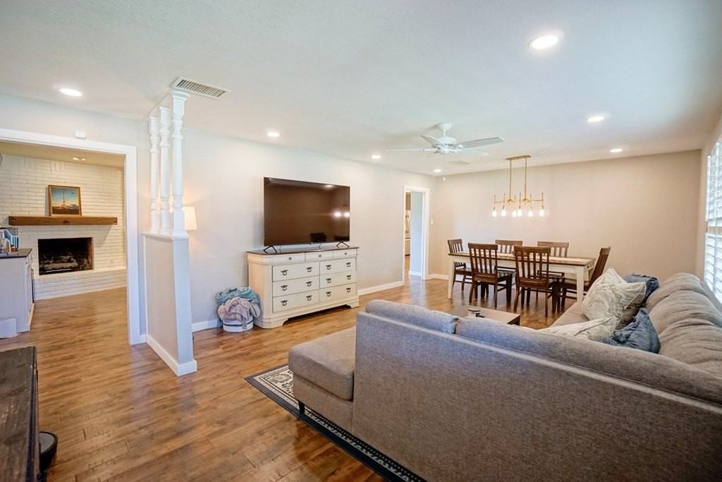 1803 Ward St - Photo 3 of 34