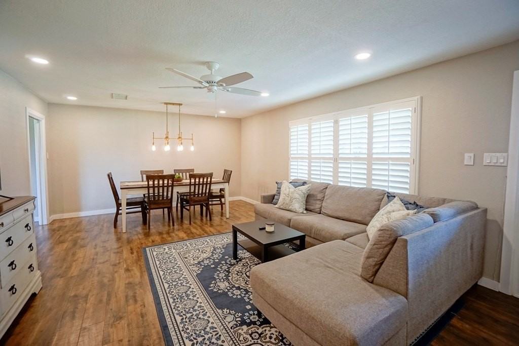 1803 Ward St - Photo 6 of 34