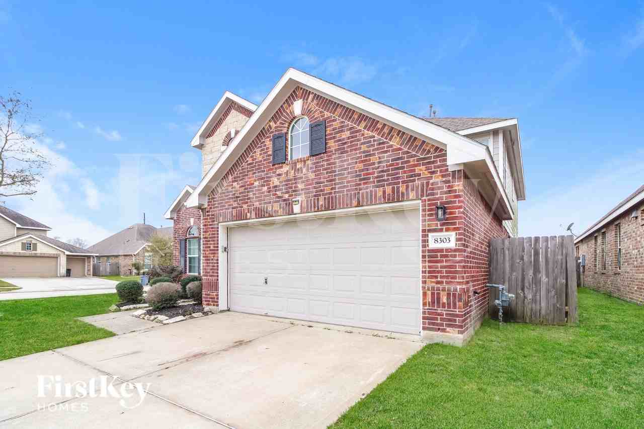 8303 Egret Bay Cir - Photo 2 of 16
